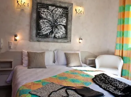 Logis Beau Site Hotel 3*
